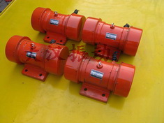 YZS振動(dòng)電機(jī):激振能力強(qiáng)，拆卸方便。